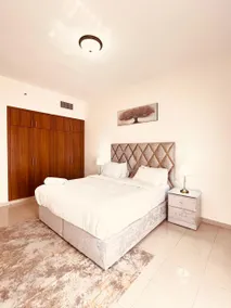 One bedroom apartment with Terrace - Image 2
