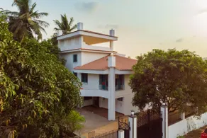 Lake View Villa - Image 2