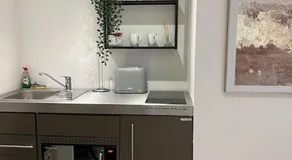 8 Studio cosy loft 50m to Airbus bus stop 20m - Image 3
