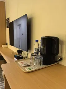 Fuquan Fulu Hotel - Image 4