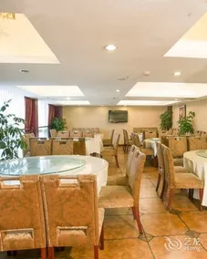 Chengdu Kinfu Center Hotel - Image 2
