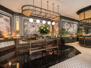 The Robertson House by The Crest Collection - Image 3