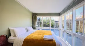 Cozy Beachside 5BR Home with Pool, Rumpus & King beds - Image 2