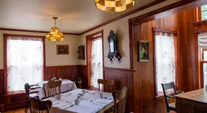 Auberge Mr James - Image 2