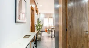 Very central, private parking, train station, air-conditioning, Wi-Fi - Image 4