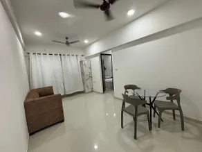 Premier Private Suites - Image 4