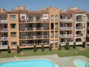 Apartment Empuriabrava by Beach & Canals - Image 3