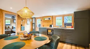 Chalet Oz Vitznau with Lake Lucerne Views - Image 3