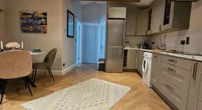 Little Cottage Oassis - Image 4