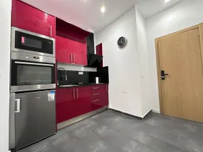 Modern apartment near Las Ramblas & La Boqueria - Image 3