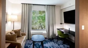 Fairfield by Marriott Inn & Suites Louisville Airport - Image 4