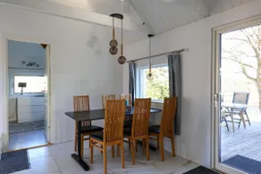 8 Beds • Workers Dream Home • Free Parking • Wifi - Image 5