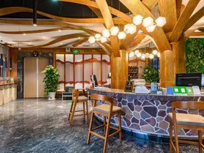 Tianhe Holiday Hotel - Image 5