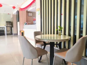 Yun7 Hotel (Dangyang Changban Road Bus Station Branch) - Image 4