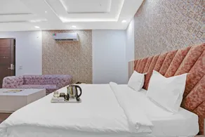 OYO Townhouse 673 Maps Inn Hotel & Banquets - Image 5