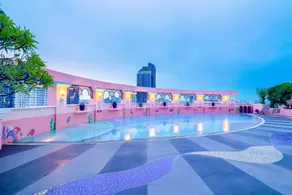 Baiyoke Sky Hotel - Image 3