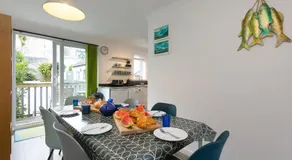 Number One - Stones Court, St Ives - Pour 6 personnes avec Parking - Image 2