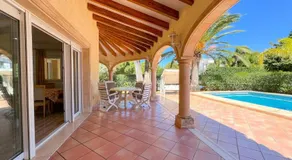Villa avec barbecue et jardin | Vue plage - Image 3
