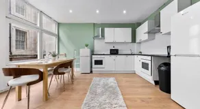 London Bridge Apartments - Image 3