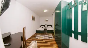 Urban Rooms - Self Check-in Ultra Central Medias - Image 4