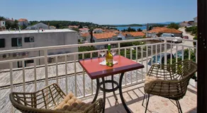 Luka's Lodge Guesthouse & Hostel - Image 5