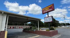Economy Inn Express - Image 4