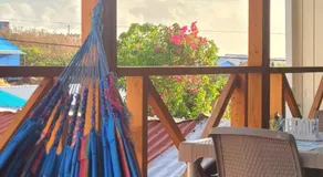 Colorful Garden House - Image 5