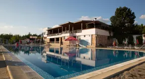 Zornica Hotel - Image 2