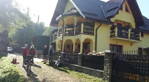 Karisma Kriss - Image 5