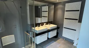 Business Accommodation 'Urban Living' Intimate - Image 2