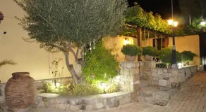 Stone Guesthouse - Image 5