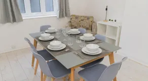 Wolverhampton-FREE parking-Sleeps 6-Near M6 - Image 4