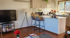 Taylor Cottage - Image 2