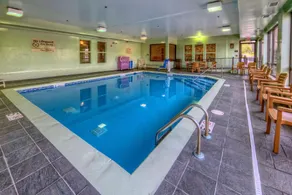 Hampton Inn Ashland - Image 5