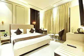 Saltstayz Select - Pitampura - Image 2
