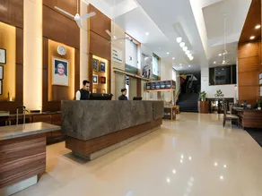 GCC Hotel and Club - Image 4