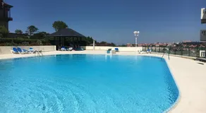 APPARTEMENT PISCINE TERRASSE 1 MIN PLAGE et GOLF - Image 2