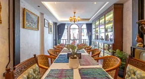 Twelve 8 Boutique House - Image 2
