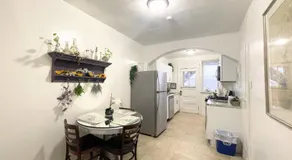 (49.1E) Garden style studio @ Forest Park & City! - Image 3