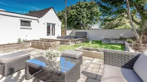1 Bed Cottage-Sleeps 2-Parking-Pets-Hot Tub - Image 3