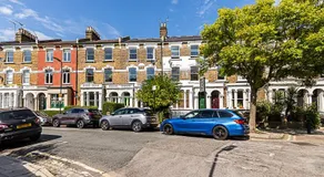Charming London Retreat - Image 4