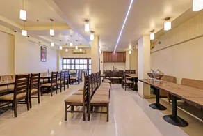 Vadodara Railway Station Road Formerly Hotel Raajpath - Image 5