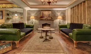 Lakeside Inn - Image 2