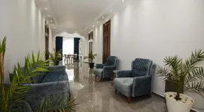 House at the Sea - Image 5
