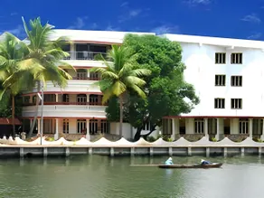 Oval Retreat Palace - Image 4