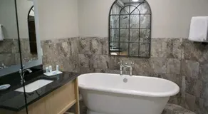 Timberlake Hotel - Image 2