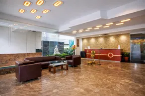 Hotel Prowell Crown - Image 2