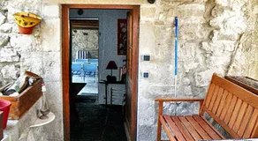 Maison de charme à Saint Germain avec vue sur la montagne - Image 4