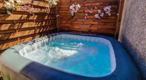 Suite romantique CARPE DIEM avec SPA et PISCINE privés - Image 3