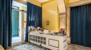 PH Downtown Suites - Image 2